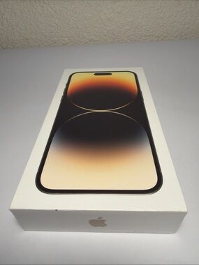 Apple iPhone (Gold Gradient) Boxed Packaging